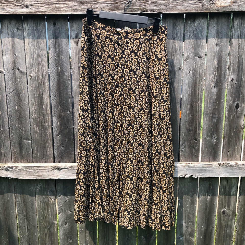 90s Black & Tan gold Floral Maxi Skirt